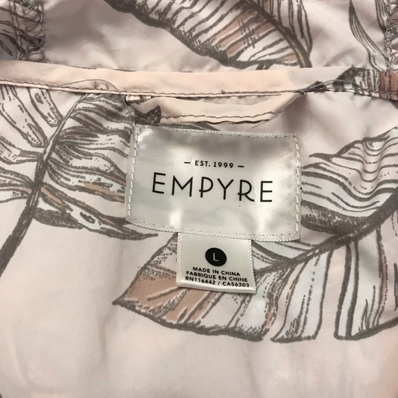 Empyre Women's Pullover Windbreaker Jacket Size Large Color Light Gray / Pink. - Picture 5 of 9